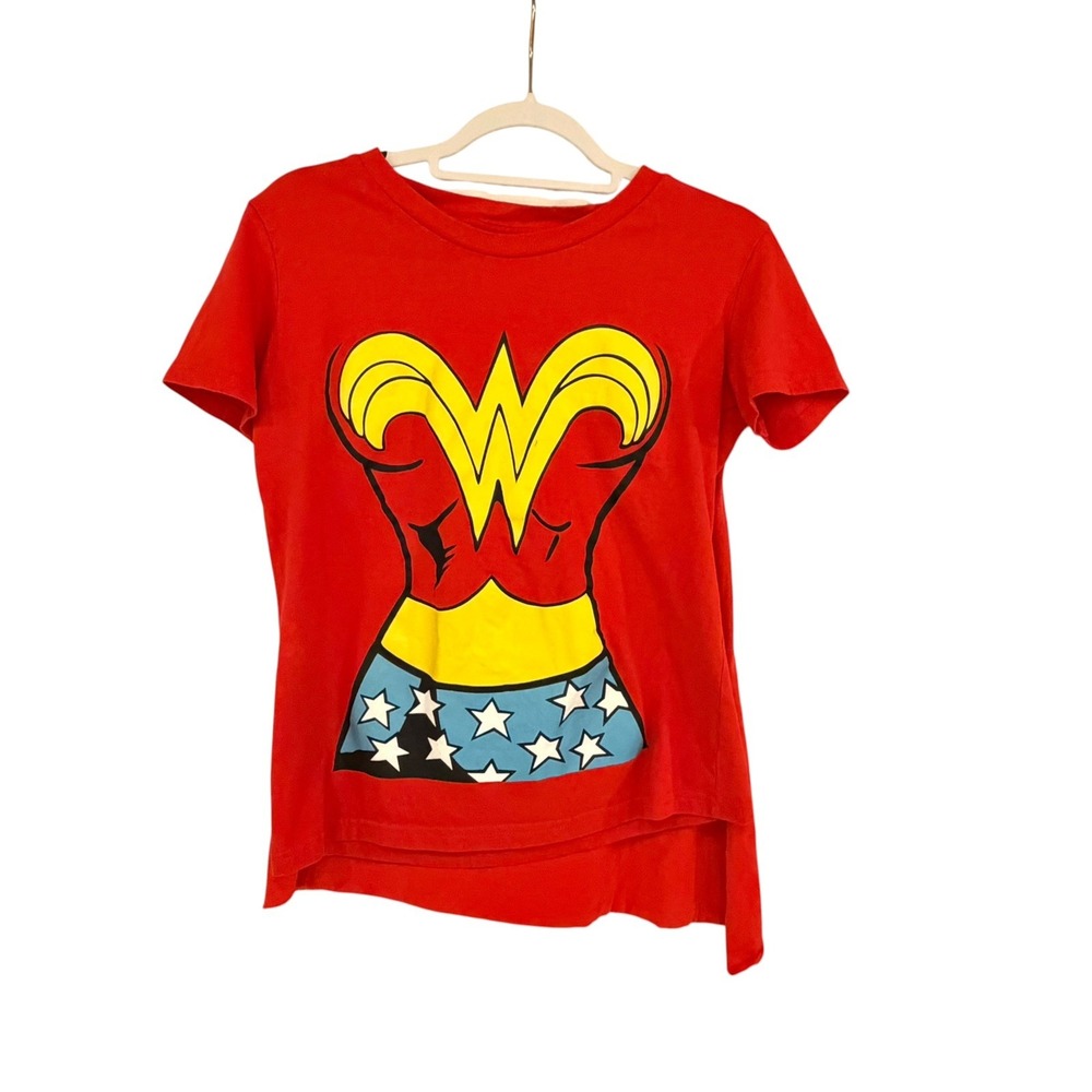 Rubies DC Wonder Woman Red T-shirt With Cape Sz L Halloween Cosplay Comic Con